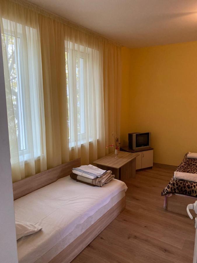 Apartment апартмент 27 юли 2 Warna